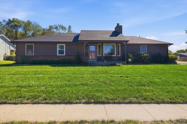 1629 NW 33RD PL, TOPEKA, KS 66618 - Image f7ea76379be21d7d497b085c42b4146f/224869897