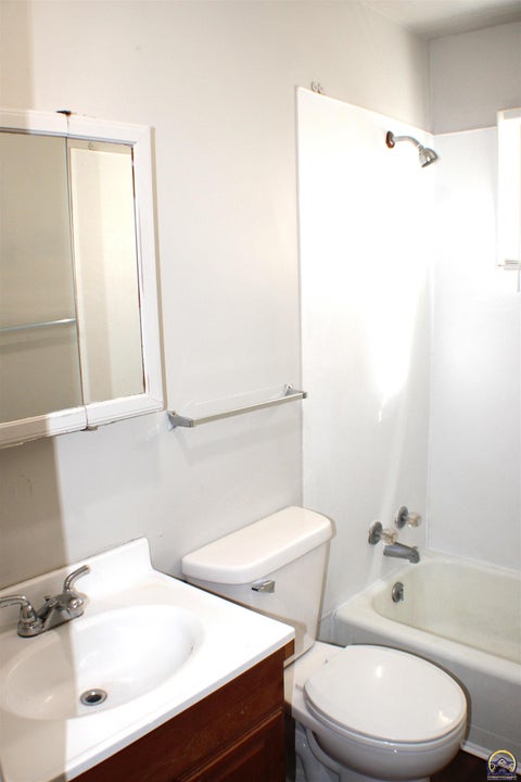 Tiny photo for 2526 SE Colorado Ave, Topeka, KS 66604 (MLS # 246442)
