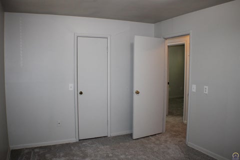 Tiny photo for 2526 SE Colorado Ave, Topeka, KS 66604 (MLS # 246442)