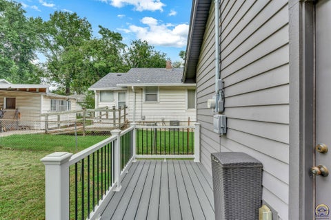 Tiny photo for 1135 SW Woodward Ave, Topeka, KS 66604 (MLS # 246108)