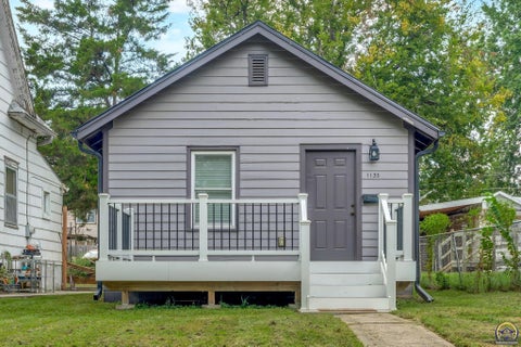 Tiny photo for 1135 SW Woodward Ave, Topeka, KS 66604 (MLS # 246108)
