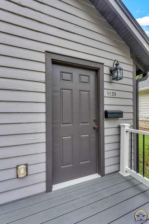 Tiny photo for 1135 SW Woodward Ave, Topeka, KS 66604 (MLS # 246108)
