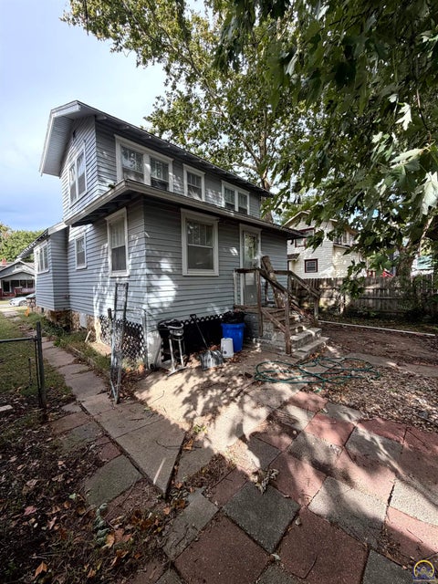 Tiny photo for 1316 SW Wayne Ave, Topeka, KS 66604 (MLS # 247146)