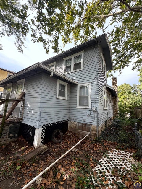 Tiny photo for 1316 SW Wayne Ave, Topeka, KS 66604 (MLS # 247146)