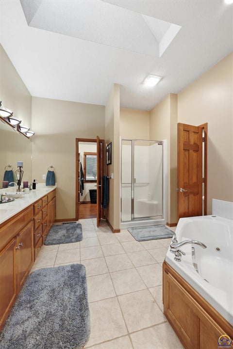 Tiny photo for 4135 SW Indian Hills Rd, Topeka, KS 66610 (MLS # 247134)