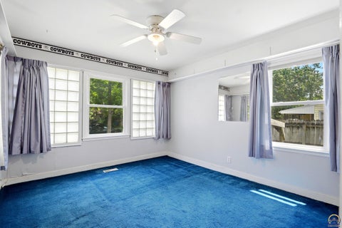 Tiny photo for 2319 SW Burnett Rd, Topeka, KS 66614 (MLS # 244869)