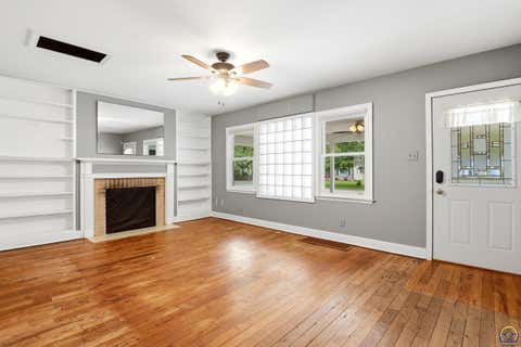 Tiny photo for 2319 SW Burnett Rd, Topeka, KS 66614 (MLS # 244869)