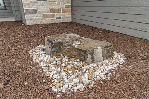 Tiny photo for 2927 SW Greenridge St, Topeka, KS 66614 (MLS # 243329)