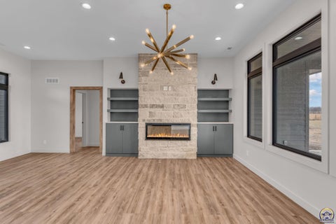 Tiny photo for 2927 SW Greenridge St, Topeka, KS 66614 (MLS # 243329)