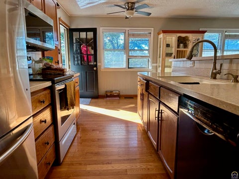 Tiny photo for 5861 SW 27th Ter, Topeka, KS 66614 (MLS # 246879)