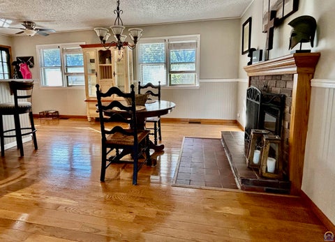 Tiny photo for 5861 SW 27th Ter, Topeka, KS 66614 (MLS # 246879)