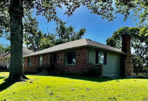 Tiny photo for 5861 SW 27th Ter, Topeka, KS 66614 (MLS # 246879)