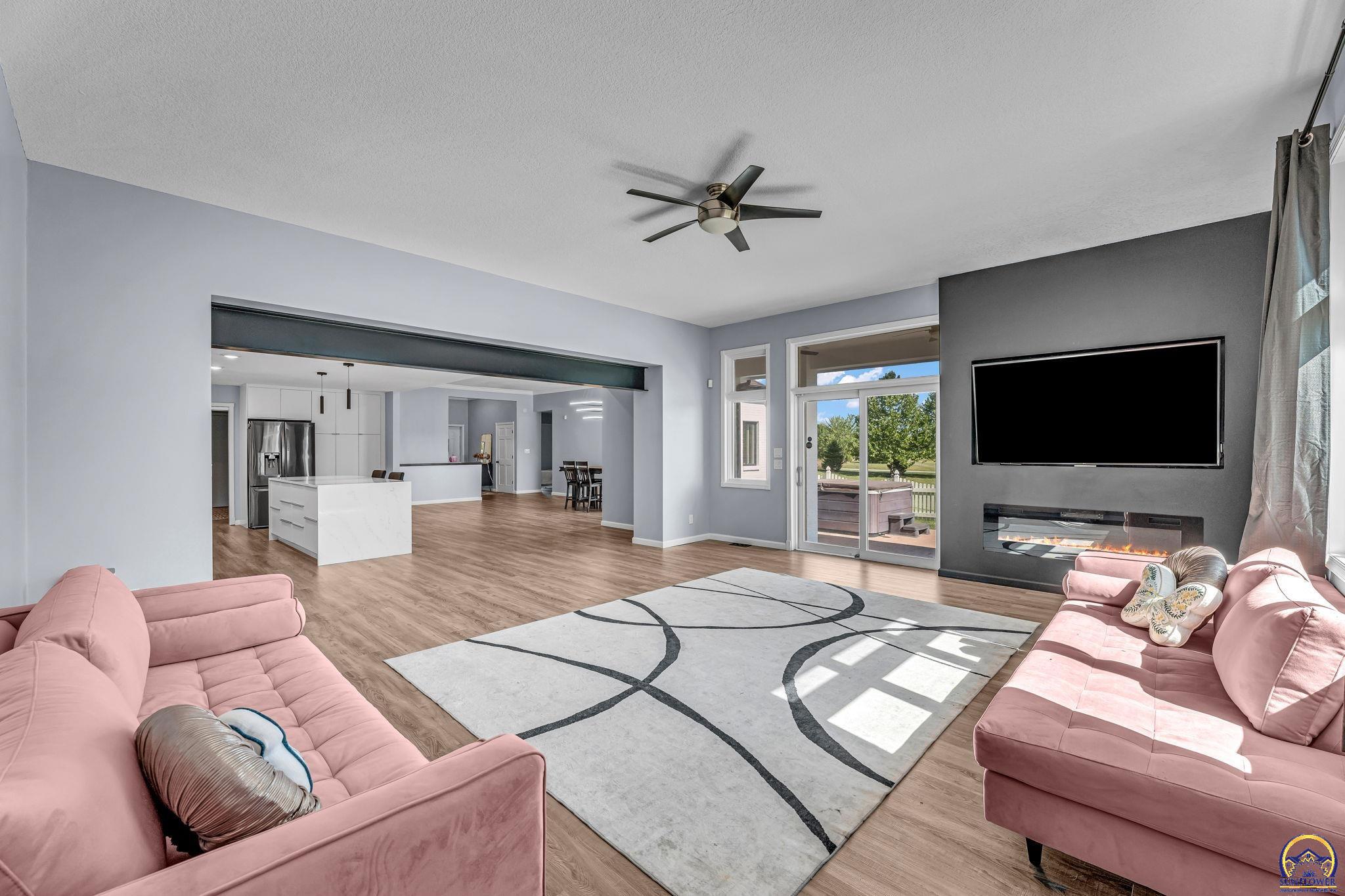 Topeka, Kansas 66618, United States, 4 Bedrooms Bedrooms, ,3 BathroomsBathrooms,Residential,Active,214155