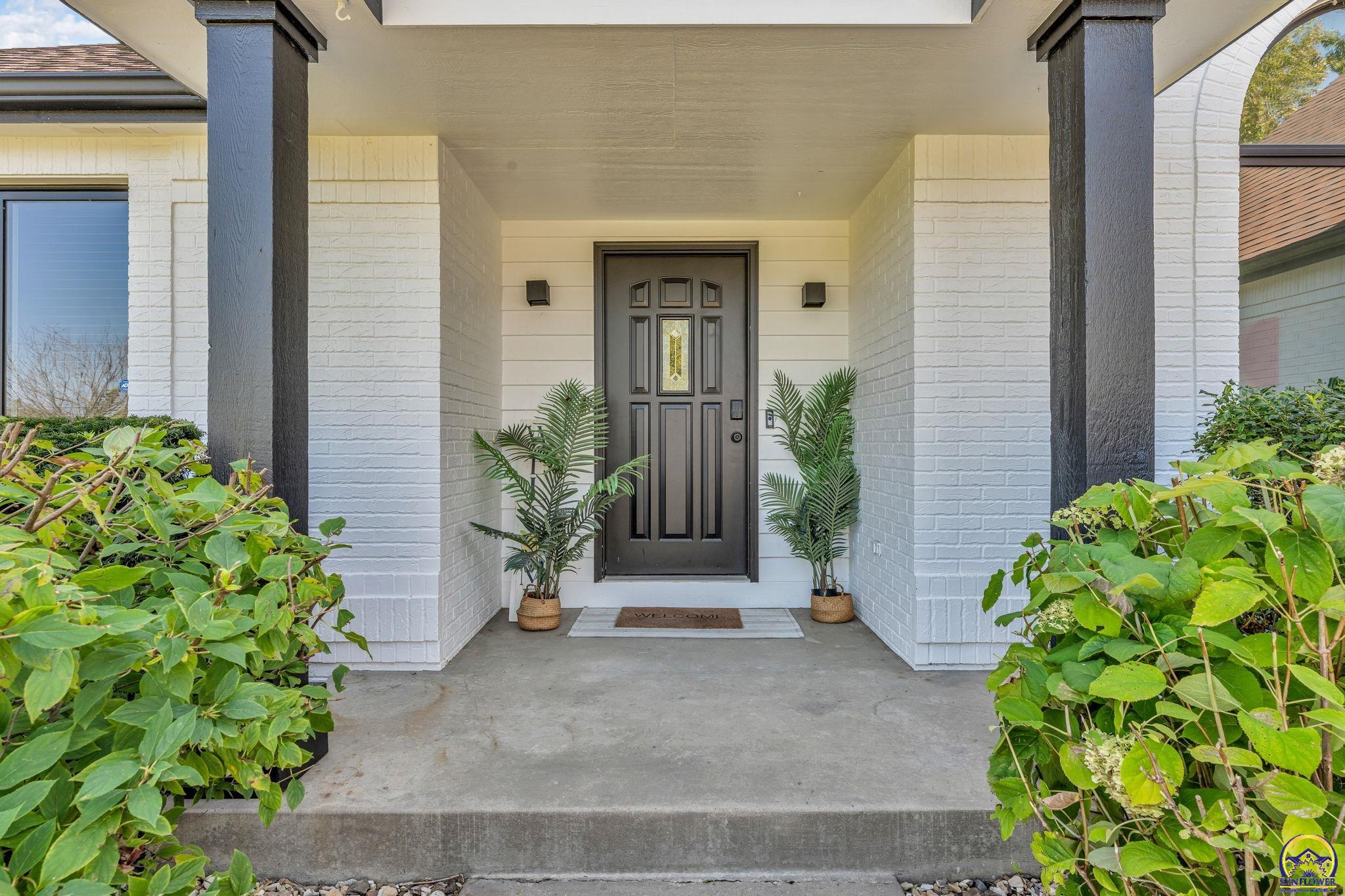 Topeka, Kansas 66618, United States, 4 Bedrooms Bedrooms, ,3 BathroomsBathrooms,Residential,Active,214155