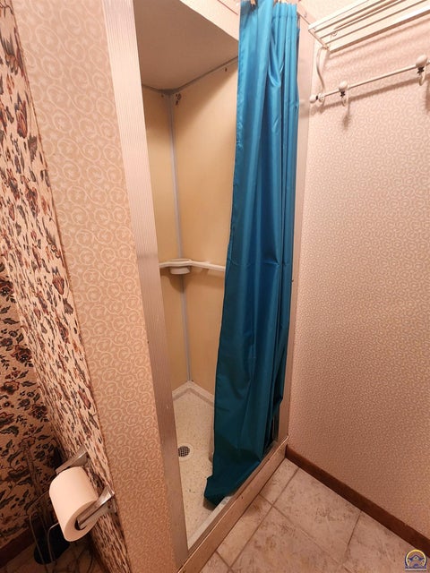 Tiny photo for 2008 Meadowlark Ln, Emporia, KS 66801 (MLS # 245484)