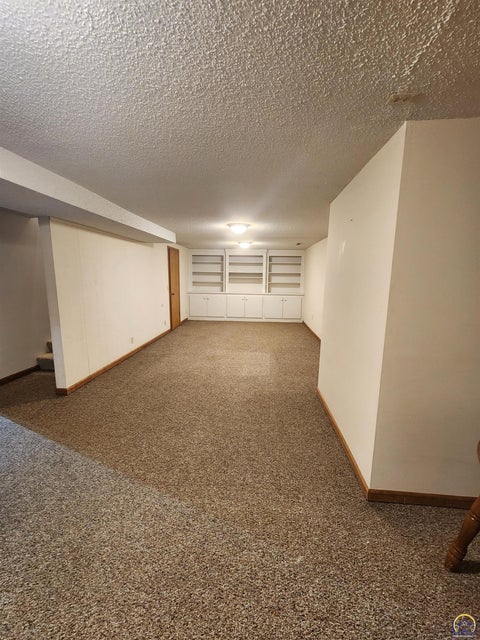 Tiny photo for 2008 Meadowlark Ln, Emporia, KS 66801 (MLS # 245484)