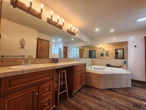 Tiny photo for 2008 Meadowlark Ln, Emporia, KS 66801 (MLS # 245484)