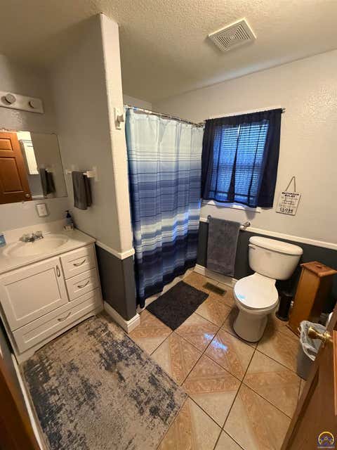 Tiny photo for 114 S Walnut St, Neosho Rapids, KS 66864 (MLS # 244883)