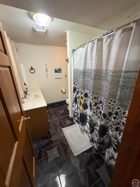 Tiny photo for 114 S Walnut St, Neosho Rapids, KS 66864 (MLS # 244883)