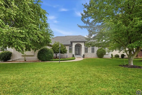 Photo of 4226 SW Clarion Lakes Dr, Topeka, KS 66610 (MLS # 245784)
