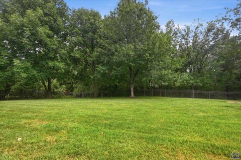 Tiny photo for 4226 SW Clarion Lakes Dr, Topeka, KS 66610 (MLS # 245784)