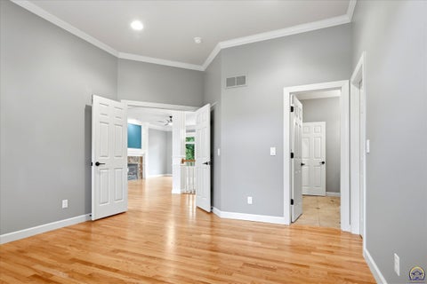 Tiny photo for 4226 SW Clarion Lakes Dr, Topeka, KS 66610 (MLS # 245784)