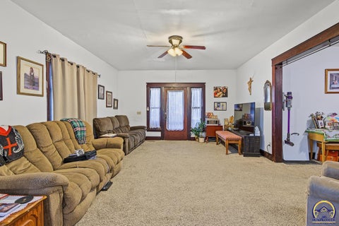 Tiny photo for 402 Bertrand AVE, St. Marys, KS 66536 (MLS # 246940)