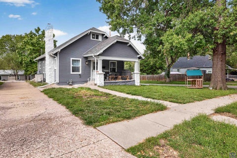 Tiny photo for 2601 SW Clay St, Topeka, KS 66611 (MLS # 246793)