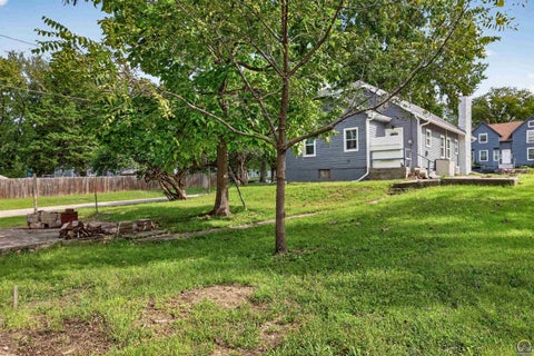 Tiny photo for 2601 SW Clay St, Topeka, KS 66611 (MLS # 246793)