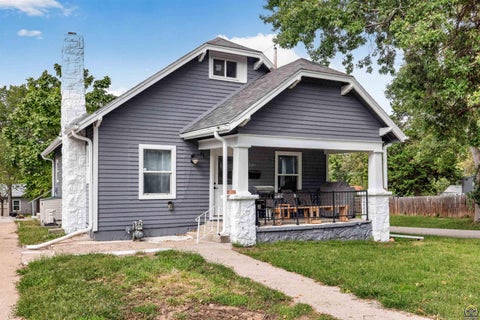 Photo of 2601 SW Clay St, Topeka, KS 66611 (MLS # 246793)