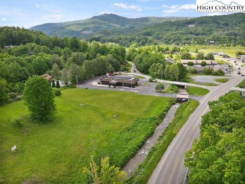 Photo of 102 Banner Creek Road, Banner Elk, NC 28604 (MLS # 253039)