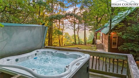 Photo of 2095 Elk Ridge Road, Ferguson, NC 28624 (MLS # 257113) Photo of 2095 Elk Ridge Road, Ferguson, NC 28624 (MLS # 257113)