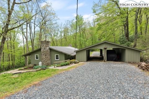 Photo of 151 Moores Mountain Fork Frk, Linville, NC 28646 (MLS # 255716) Photo of 151 Moores Mountain Fork Frk, Linville, NC 28646 (MLS # 255716)