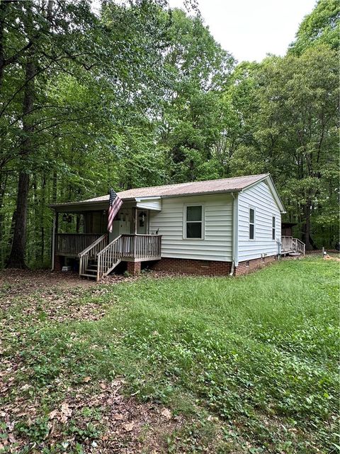 Photo of 285 Martin Brook Lane, Cleveland, NC 27013 (MLS # 261326)