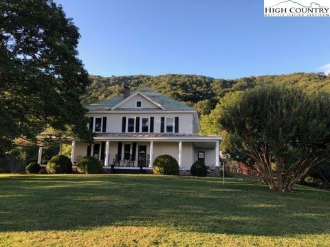 Photo of 622 Old Bridle Creek Drive, Independence, VA 24348 (MLS # 260112)