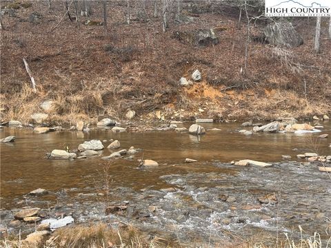 Photo of 13 Water Sound Drive, Elk Park, NC 28622 (MLS # 259844)