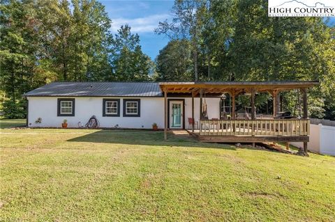 Photo of 307 Pinehaven Drive, Lexington, NC 27292 (MLS # 258059)