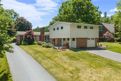 Photo of 201 E Buck Mountain Road, West Jefferson, NC 28694 (MLS # 261599)