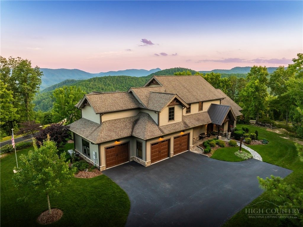 Photo of 2274 Reynolds Parkway, Boone, NC 28607 (MLS # 262777)