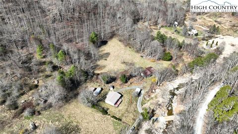 Photo of 173 Memory Tree Lane, Sugar Grove, NC 28679 (MLS # 254366)