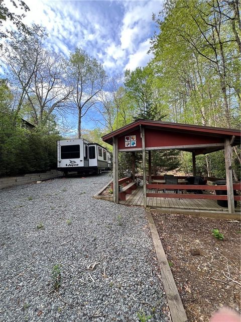 Photo of 46 Evergreen Lane, Newland, NC 28657 (MLS # 261595)
