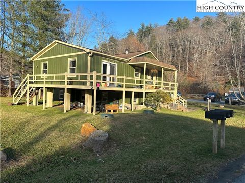 Photo of 328 Clint Lewis Road, Boone, NC 28607 (MLS # 246978)