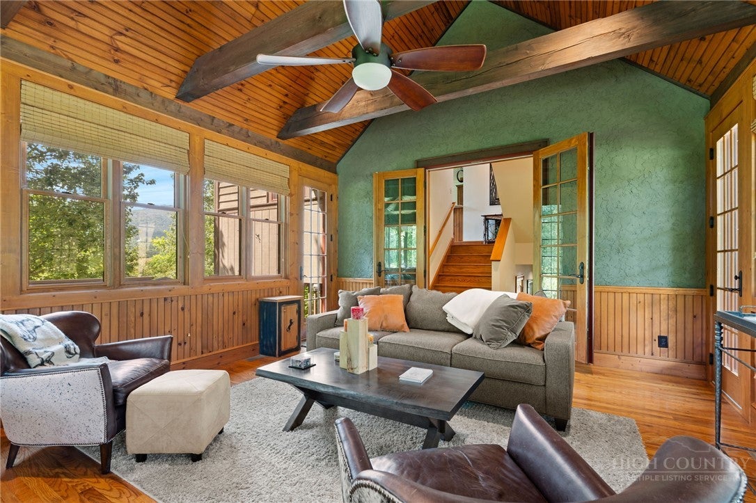 206 Creekside Farm Road