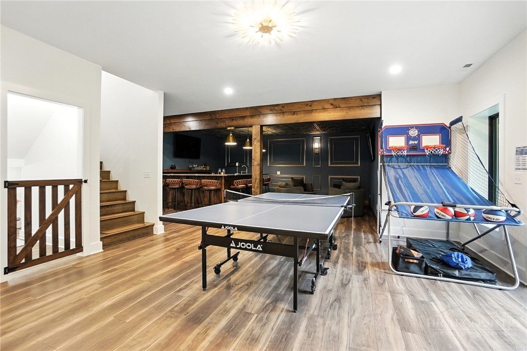 Lansing, North Carolina, 28643, United States, 3 Bedrooms Bedrooms, ,6 BathroomsBathrooms,Residential,Active,2035623