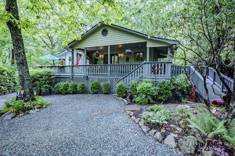 Photo of 124 Laurel Brook Road, Newland, NC 28657 (MLS # 262180)