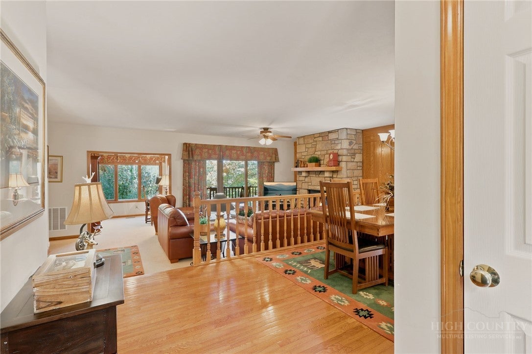 491 Waterside Drive 2