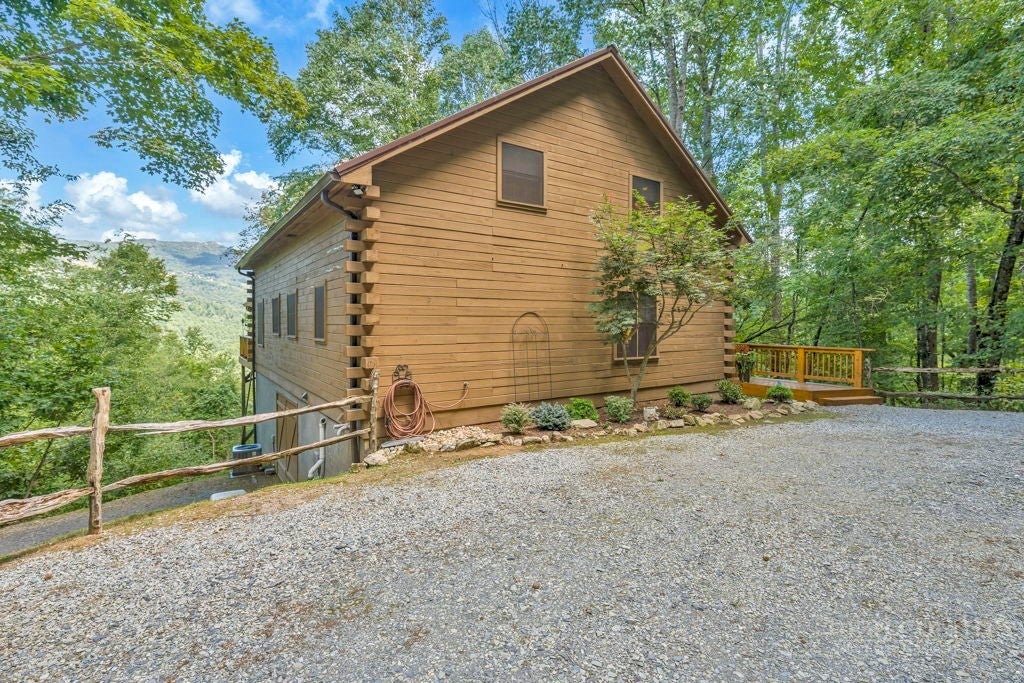 473 Double Knob Road