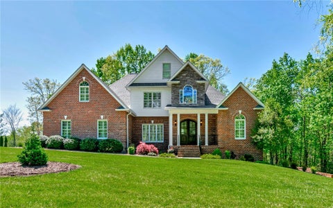 Photo of 1660 Skyland Drive, Wilkesboro, NC 28697 (MLS # 264890)
