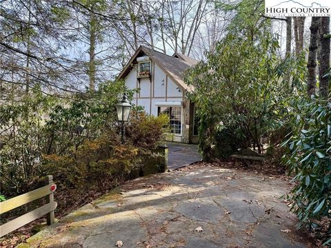 Photo of 70 Holly Loop Loop, Newland, NC 28657 (MLS # 258930)