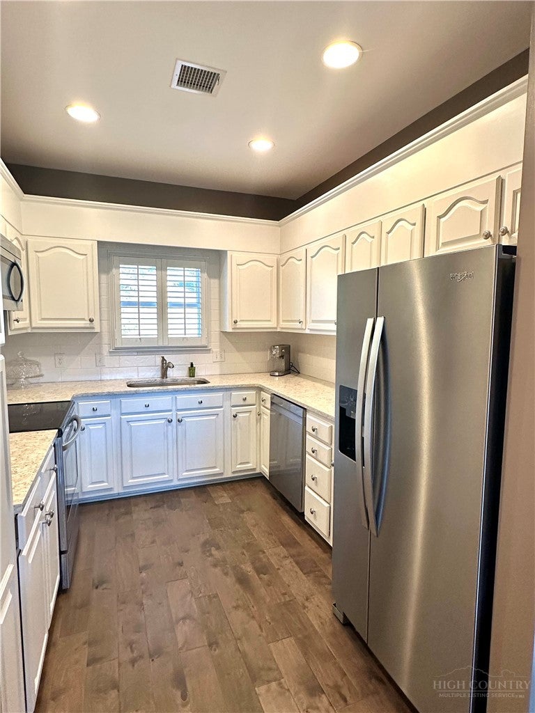 170 Fairway View Place B3